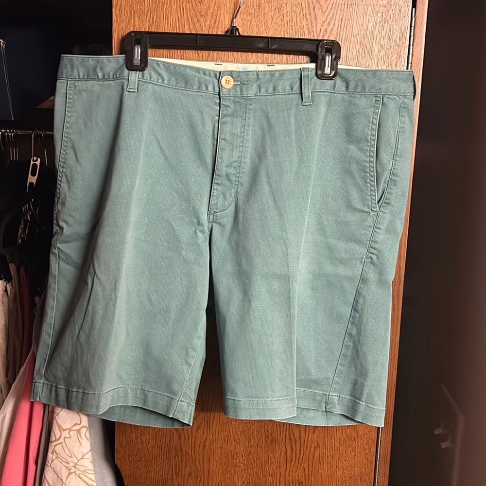 Size 40 Tommy Bahama Shorts - Island Zone - Teal